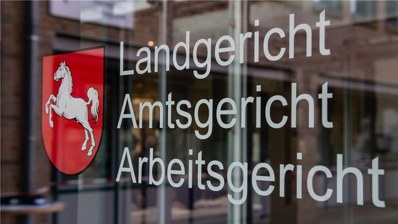 2026 werden in Niedersachsen einige spektakuläre Prozesse und Urteile erwartet. (Symbolbild)