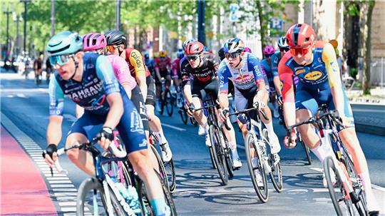 211,4 Kilometer mussten die Radprofis beim Klassiker Eschborn-Frankfurt bewältigen.