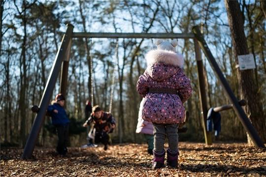 27 ukrainische Waisenkinder leben seit drei Monaten in Lüneburg. Foto: Schulze/dpa