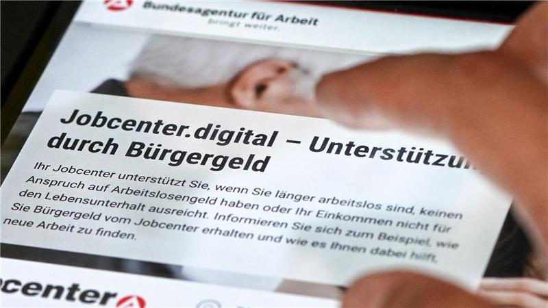 SPD kritisiert Linnemanns harten Bürgergeld-Kurs 2,9 Millionen Haushalte beziehen nach Angaben der Bundesagentur für Arbeit Bürgergeld-Leistungen. (Archivfoto)
