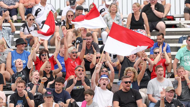 30 Fans aus Wangersen machten auf der Tribüne in Stammheim Stimmung.