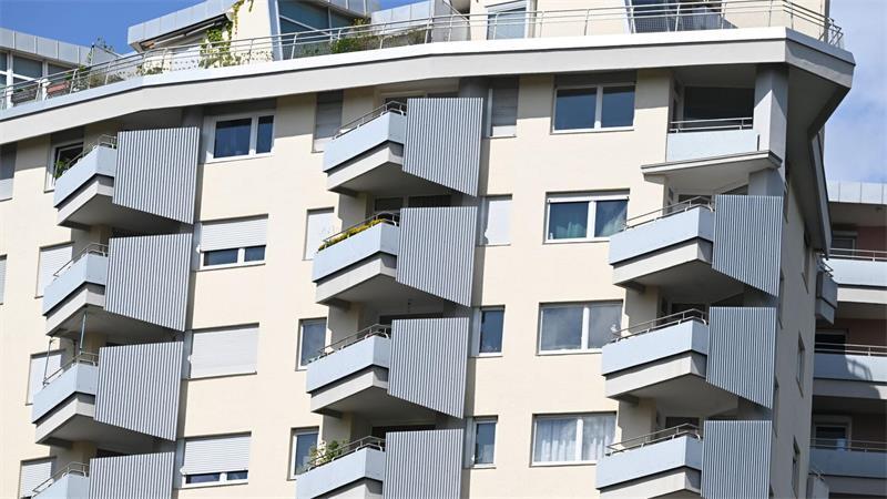 32 Prozent der Mieterinnen und Mieter in deutschen Großstädten halten ihre Miete für zu hoch - hier Wohnungen in Stuttgart. (Archivfoto)