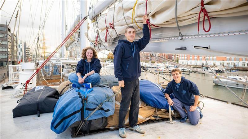 Sieben Monate Segelreise – Unterricht auf hoher See 38 Jugendliche stechen bald in See.