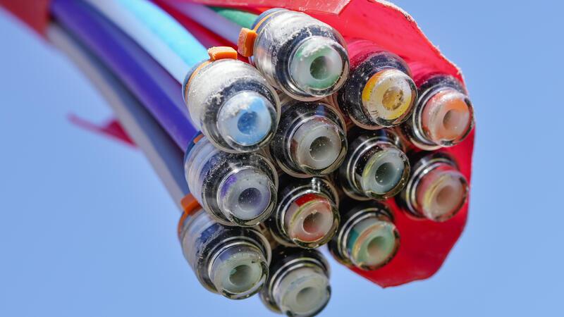 Deutsche Glasfaser: Weiter Ärger um Ausbau in der Samtgemeinde Lühe 40 Prozent der Haushalte in der Samtgemeinde Lühe haben bei der Deutschen Glasfaser unterschrieben.