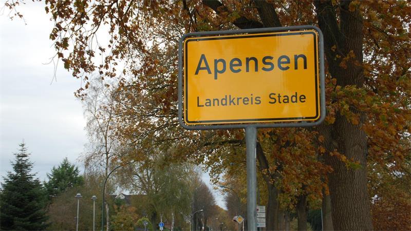 Apensen: Ratsfrau contra Newcomerin – wofür die Kandidatinnen brennen 43 Kandidaten aus sechs Parteien stehen für Apensens Samtgemeinderat am 13. September zur Wahl.
