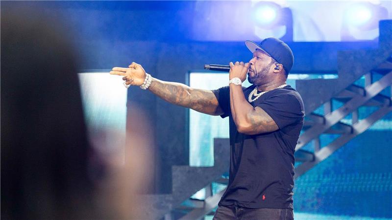 50 Cent, der mit bürgerlichem Namen Curtis Jackson heißt, gilt als einer der erfolgreichsten Rapper der Welt und spielte auch schon in mehreren Filmen mit.