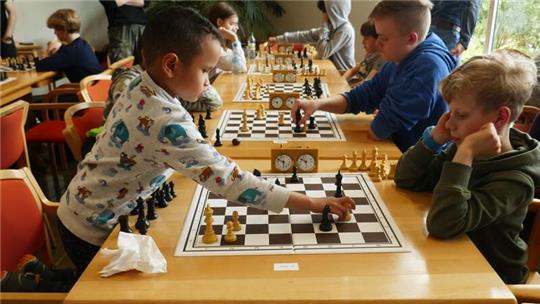 50 Kinder und Jugendliche machten das erste Jugendturnier der Schachfreunde Buxtehude zu einem Erfolg.