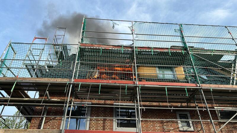 75 Buxtehuder und 12 Neu Wulmstorfer Feuerwehrleute waren im Einsatz.