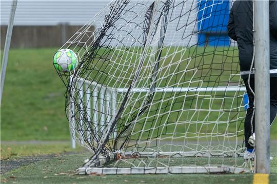 9:8 hieß es nach dem Elfmeterschießen zwischen dem TVV Neu Wulmstorf und dem TuS Fleestedt. Symbolfoto: Struwe/picselweb.de