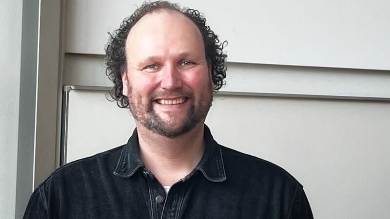 „99 Prozent aller Inhalte des Internets werden 2026 KI-generiert sein“, sagt Informatikprofessor Bernd Niehaves.