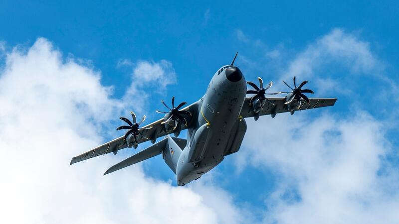 Bundeswehr bereit für großen Evakuierungseinsatz A400 M könnten bei Evakuierungen aus dem Libanon zum Einsatz kommen. (Archivbild)