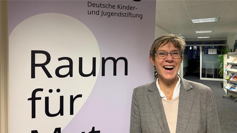„Ich bin glücklich“ - AKK nach ihrem Rückzug AKK engagiert sich vielfältig in verschiedenen Ehrenämtern