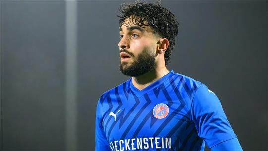 A/O-Stürmer Enes Badur