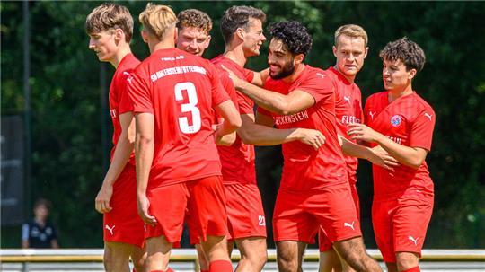 A/O feiert: Co-Trainer Kevin Speer lobt Einstellung und Überzeugung.