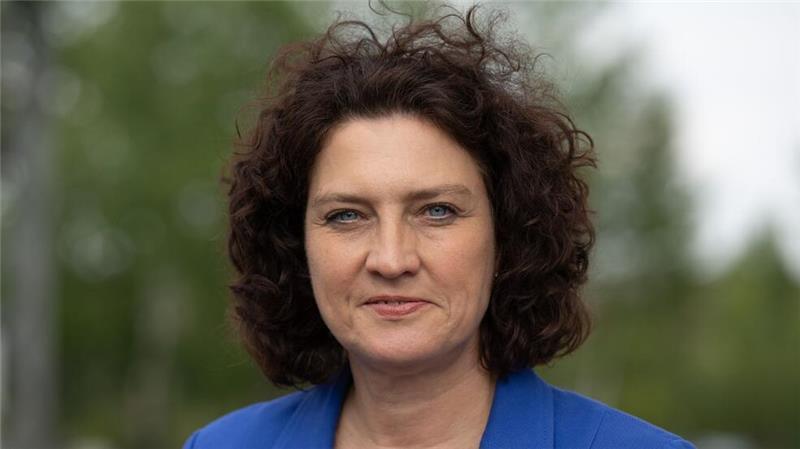 AOK-Chefin Reimann will die privaten Krankenkassen zur Kasse bitten. (Archivbild)