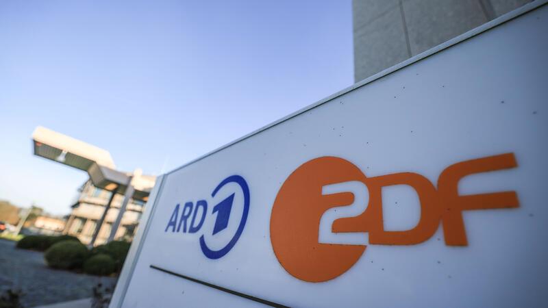 ARD und ZDF bereiten die Fußball-EM 2024 vor.