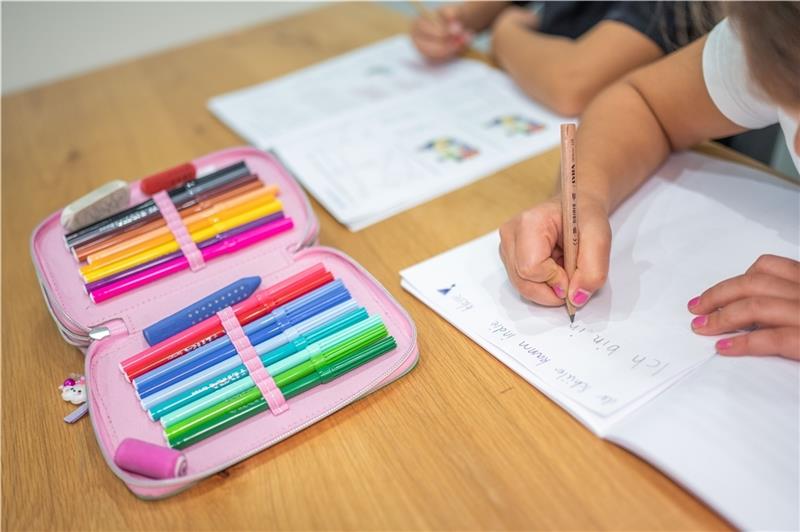 Kommunen schlagen Alarm: Millionen fehlen für Ganztags-Ausbau der Grundschulen Ab 2026/27 gilt für die ersten Klassen der Anspruch auf Ganztagsbetreuung. Foto: dpa (Symbolbild)