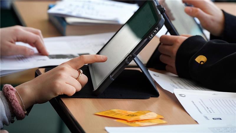 Ab Klasse sieben digital: Tablets sollen den Unterricht in Niedersachsen modernisieren. (Symbolbild)