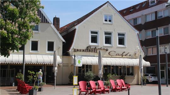 Ab Mitte Mai soll wieder Leben einkehren. Füt das Cafe Brüning Otterndorf ist ein Nachfolger gefunden - und es ist kein Unbekannter. Archivfoto: Kramp