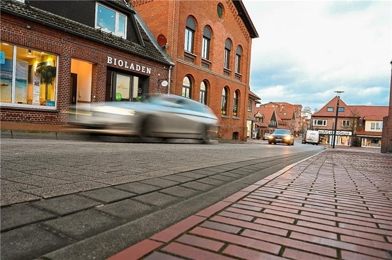 Ab Montag müssen sich die Autofahrer auf Verkehrsbehinderungen im Harsefelder Ortskern einstellen. Foto: Ahrens