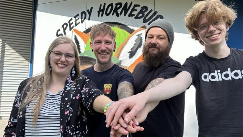 Ab Oktober übernimmt Timm Magunia (Zweiter von links) offiziell die Stelle als Samtgemeinde-Jugendpfleger. Sein Team (von links): Jacqueline Jur, Lucas Wiemer (beide Erzieher) und Sören Kiers (Bufdi).