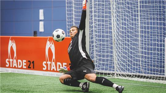 Ab der kommenden Saison muss Torwart Fabian Klinkmann den Ball innerhalb von acht Sekunden loswerden.