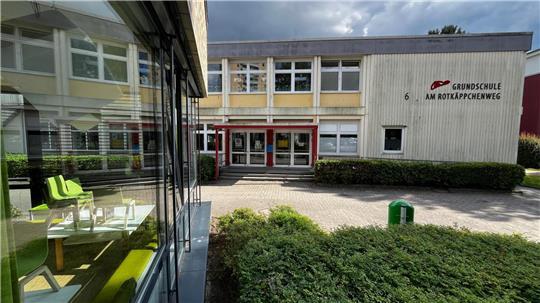 Ab jetzt hat die Grundschule Am Rotkäppchenweg bei der Sanierung Vorrang.