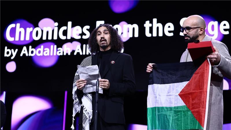 Abdallah Alkhatib auf der Bühne.