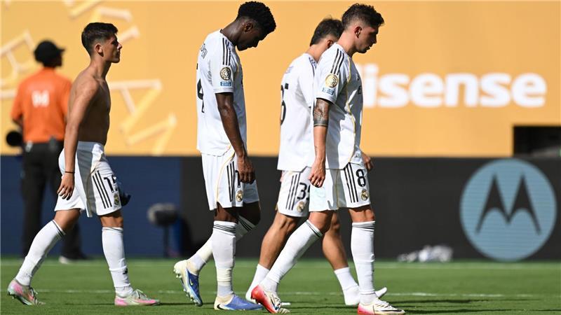 Alonso ruft nach PSG-Lektion „Neustart“ bei Real aus Abgang mit hängenden Köpfen, die schwer geschlagenen Spieler von Real Madrid.