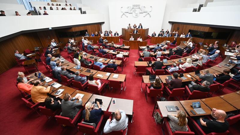 Abgeordente Meltem Sagiroglu verlässt die Fraktion Bündnis Deutschland. (Archivbild)