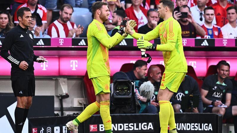 Hamburgs neuer Torwart Peretz: „Bin ein positiver Mensch“ Abklatschen mit seinem Vorbild: der neue HSV-Torwart Daniel Peretz (l) und Manuel Neuer
