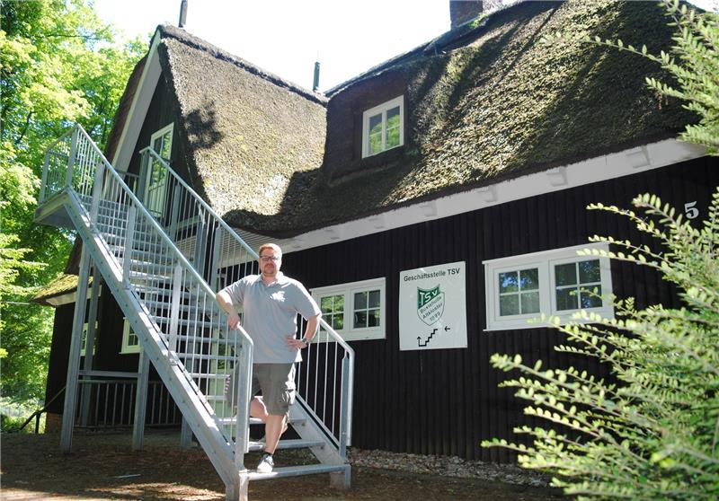 Achim Biesenbach (Stadtjugendring) fordert, dass das Jugendgästehaus endlich genutzt wird. Foto Vasel
