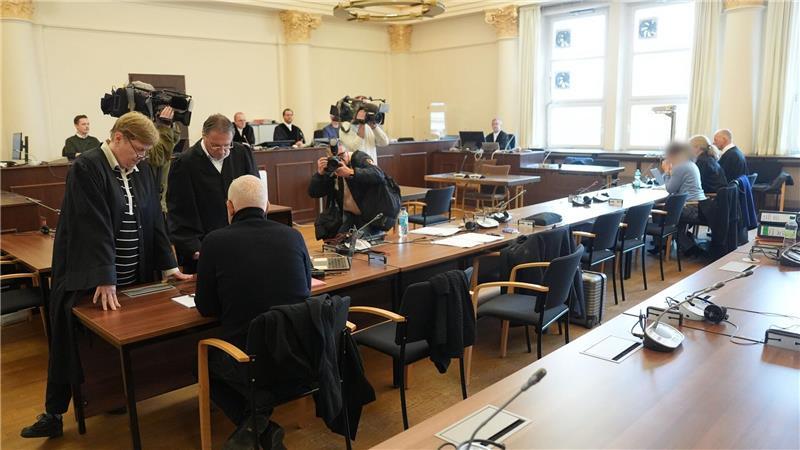 Tödliche Zahn-OP eines 18-Jährigen in Altona - BGH hebt Urteile wieder auf Acht Jahre nach dem Tod des Jugendlichen wurde zuerst verhandelt. Nun wird der Prozess erneut aufgerollt. (Archivbild)