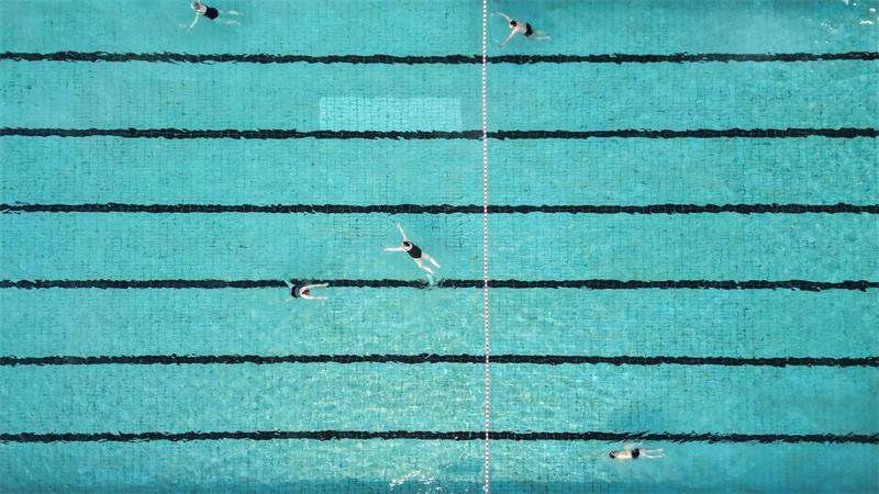 Acht Schwimmbäder in Schleswig-Holstein werden vom Bund gefördert. (Symbolbild)