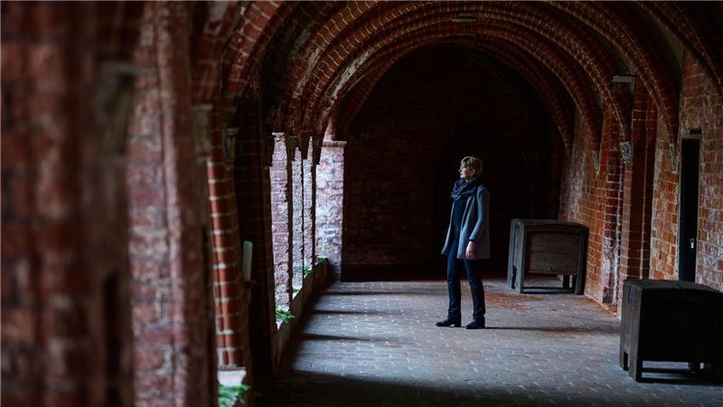Äbtissin Angela Geschonke möchte die eingelagerten Kunstschätze gern zeigen, ist in Gesprächen für einen Ort im Kloster mit der Klosterkammer. (Archivbild)