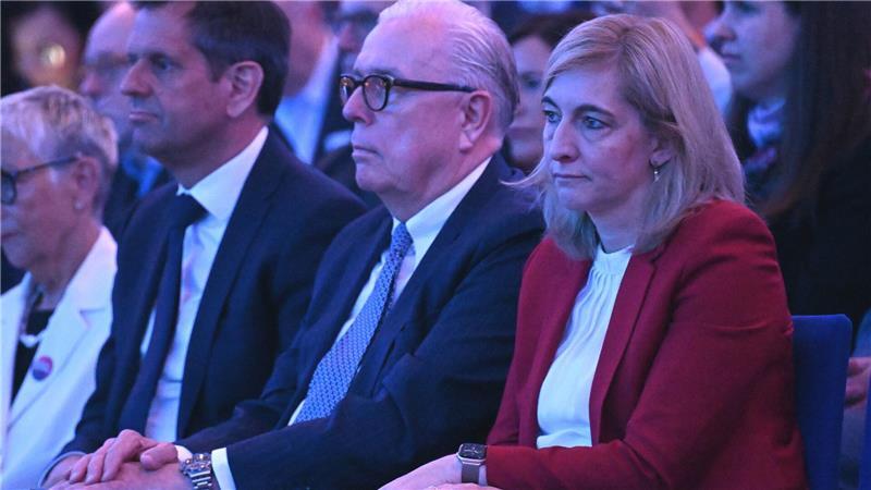Warken verteidigt Sparpläne: „Zumutung, aber notwendig“ Ärztepräsident Reinhardt warnte vor Folgen für die Versorgung.