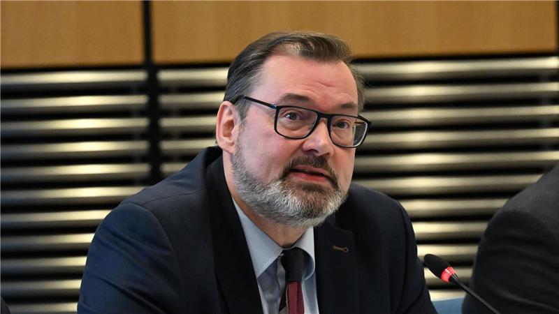 AfD fordert Untersuchungsausschuss im Fall Liana AfD-Fraktionschef Klaus Wichmann sieht die „restlose Aufklärung“ des Todes der 16-jährigen Liana als Aufgabe der Opposition.