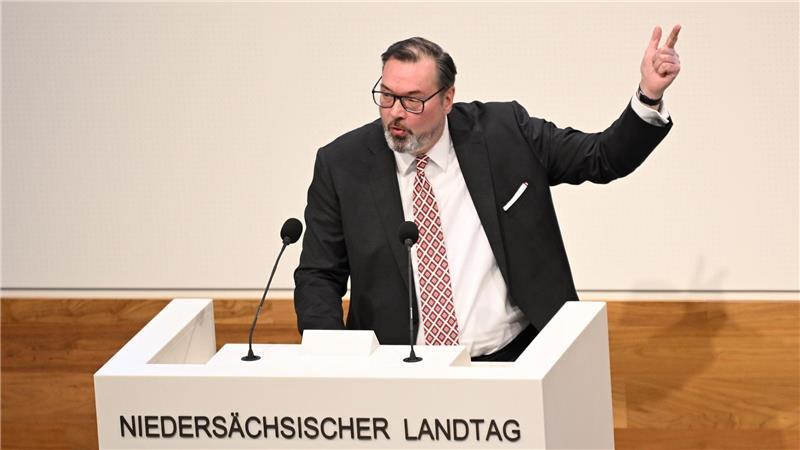 AfD-Fraktionschef Wichmann gehört für seine Partei dem bisherigen Ausschuss für Angelegenheiten des Verfassungsschutzes an.