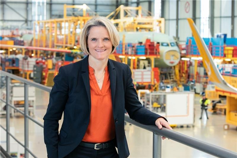 Wie diese Buxtehuderin die Airbus-Flieger revolutioniert Airbus-Forschungsleiterin Nicole Dreyer-Langlet und ihre Kollegen arbeiten an der Entwicklung des ersten emissionsfreien Passagierflugzeugs. Foto: Airbus/Beatrice Krol