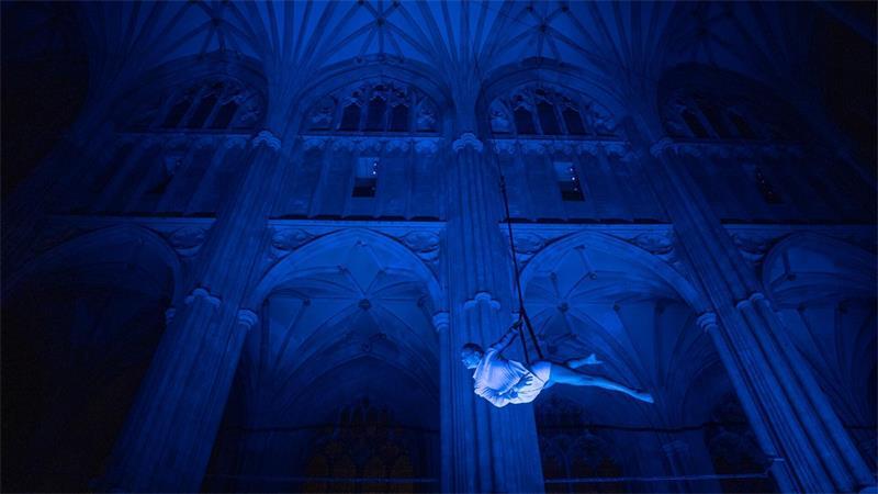Akrobatik in der Kathedrale von Canterbury