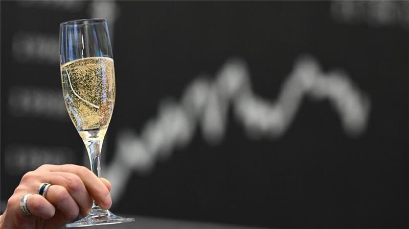 Aktieninstitut: „Auf lange Sicht erwirtschaftet eine breit gestreute Aktienanlage durchschnittlich sechs bis neun Prozent Ertrag pro Jahr.“ (Archivbild)