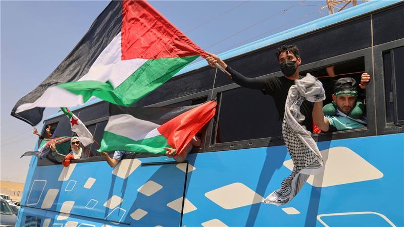 Wachsende Sorge vor Konflikt mit dem Iran Aktivisten wollen am Grenzübergang Rafah gegen Israels Angriffe im Gazastreifen protestieren.