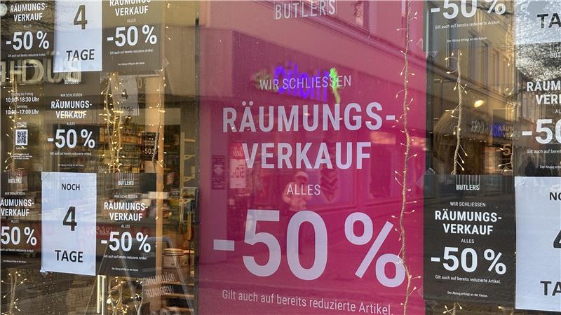 Aktuell läuft der Räumungsverkauf bei Butlers in Stade. Viel ist nicht mehr übrig.