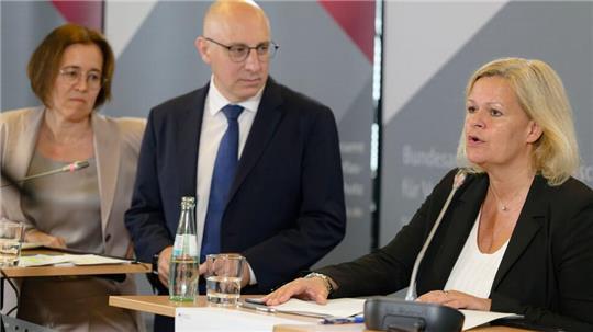 Aktuell leiten die Vizepräsidenten Sinan Selen und Silke Willems das Bundesamt für Verfassungsschutz. (Archivfoto)