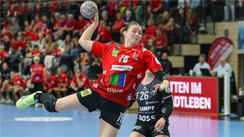 Aktuell steht Strauchmann bei 32 Saisontoren in 18 Partien.
