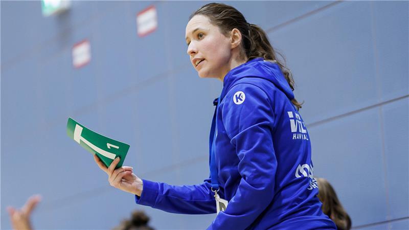 Aleksandra Malmon-Osuch unterbricht ihre Laufbahn als Handballtrainerin.