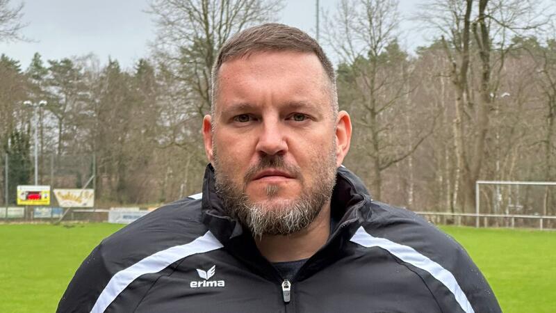 Neuer Eintracht-Coach: Von der Bundeswehr auf die Immenbecker Trainerbank Alexander Born trainierte in der Vergangenheit unter anderem die 4. Herren des Hamburger SV