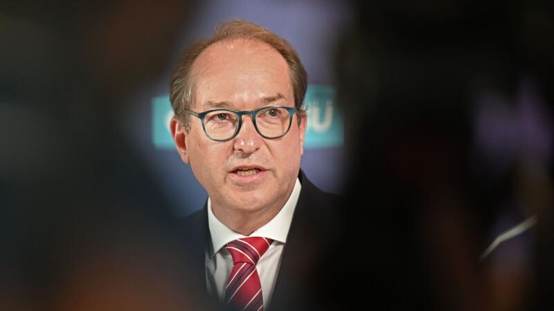 CSU: Ukraine-Flüchtlinge ohne Job zurückschicken Alexander Dobrindt will auch die Zahlung von Bürgergeld an Kriegsflüchtlinge aus der Ukraine beenden.