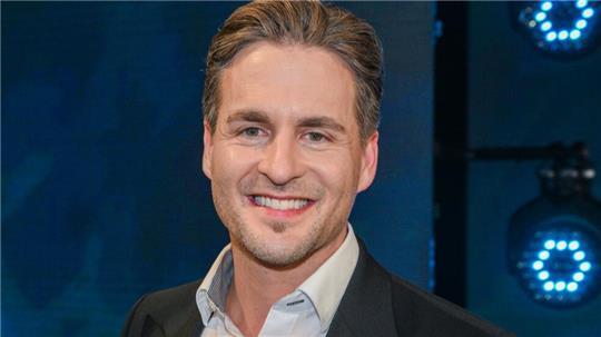 Alexander Klaws präsentiert und singt beim „Best of Musicals live in Concert 2025“. (Archivfoto)