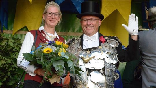 Alexander Quade und Katrin Junge sind in dieser Schützensaison das Buxtehuder Königspaar der Gilde.